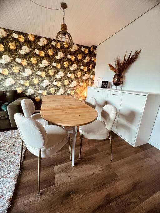 Apartament Wohnen Im Schwarzwald Mit Panoramablick Bad Herrenalb Zewnętrze zdjęcie